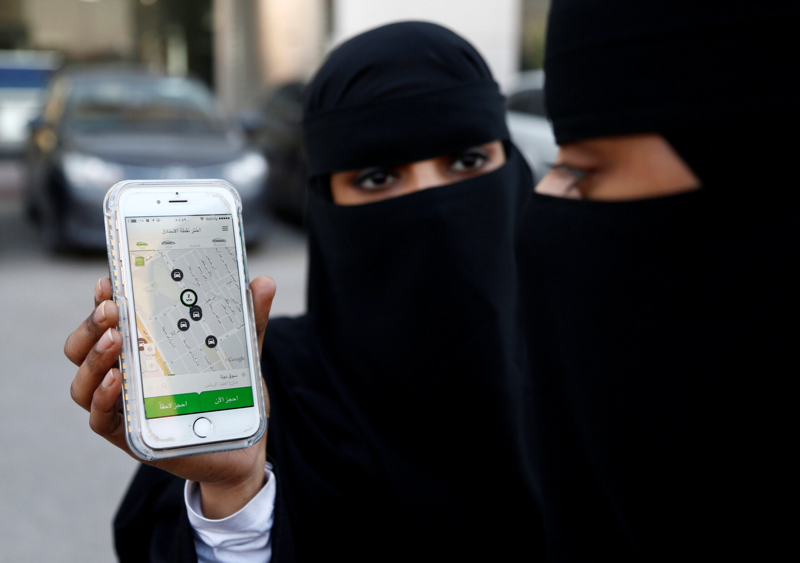 A Saudi woman shows the Careem app on her phone in Riyadh, Saudi Arabia, January 2, 2017. (REUTERS/Faisal Al Nasser)